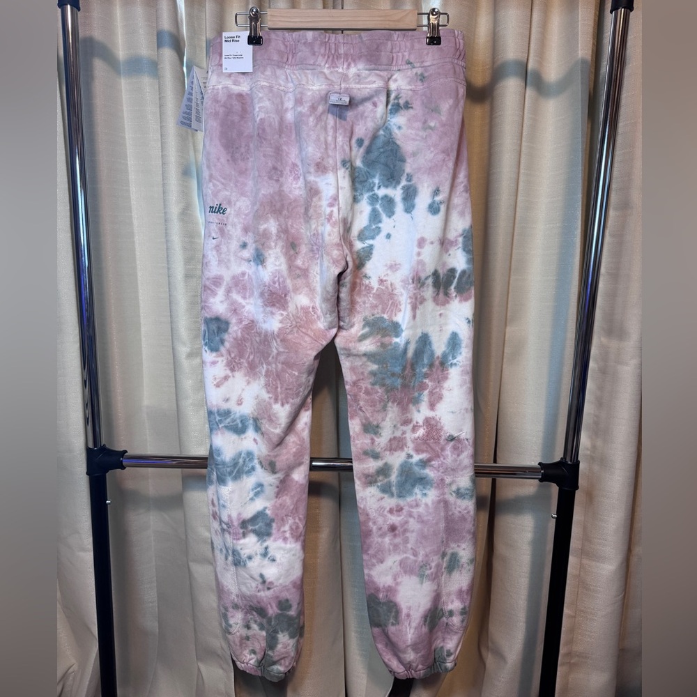 Nike Tie dyed oversized sweatpants (New) - Picture 8 of 10